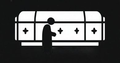 Pallbearer Meaning in English